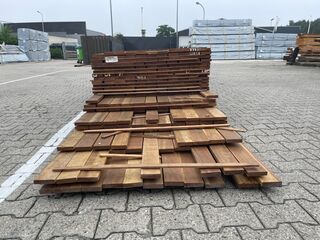 Ca. 79x Guyana Ipé Planken Geschaafd, 21x90mm, lengte 26/490cm, 23/520